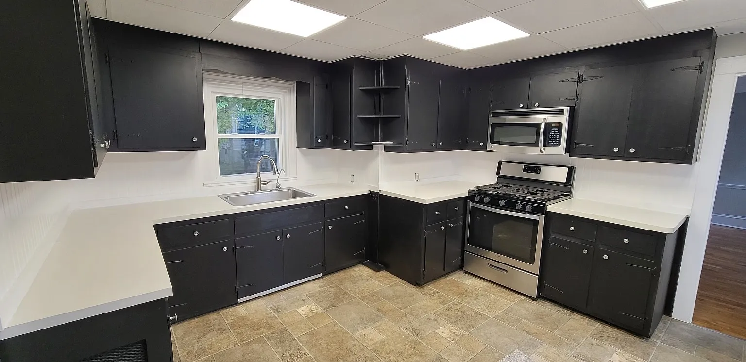 3 bed, 1380 sqft, $3,400 — Photo 4