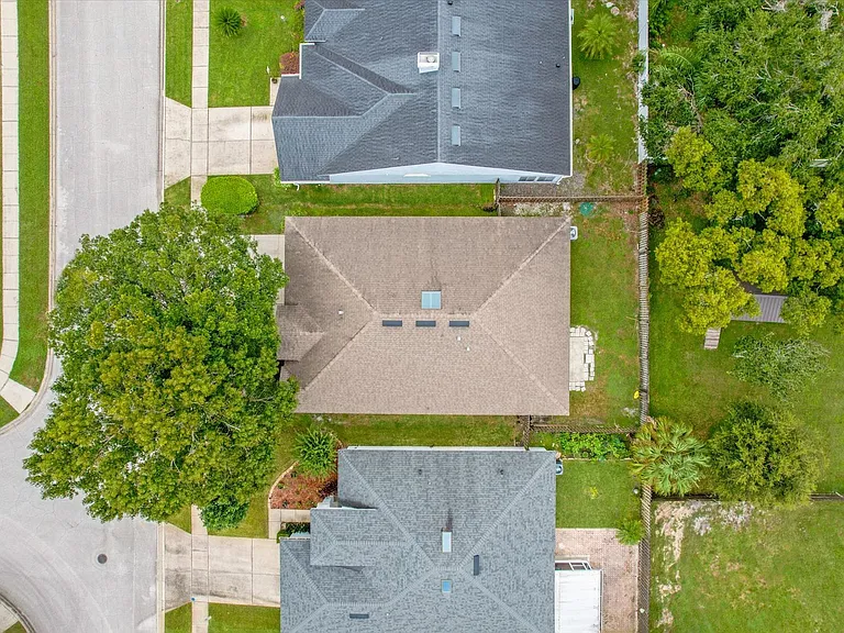 3521 Moss Pointe Pl — Photo 27