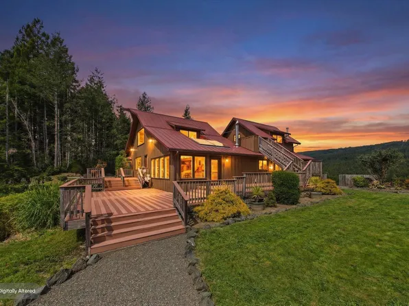 210 Whittier Ln, McKinleyville, CA 95519