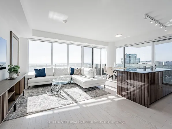 15 Queens Quay E #3403, Toronto, ON M5E 0A4