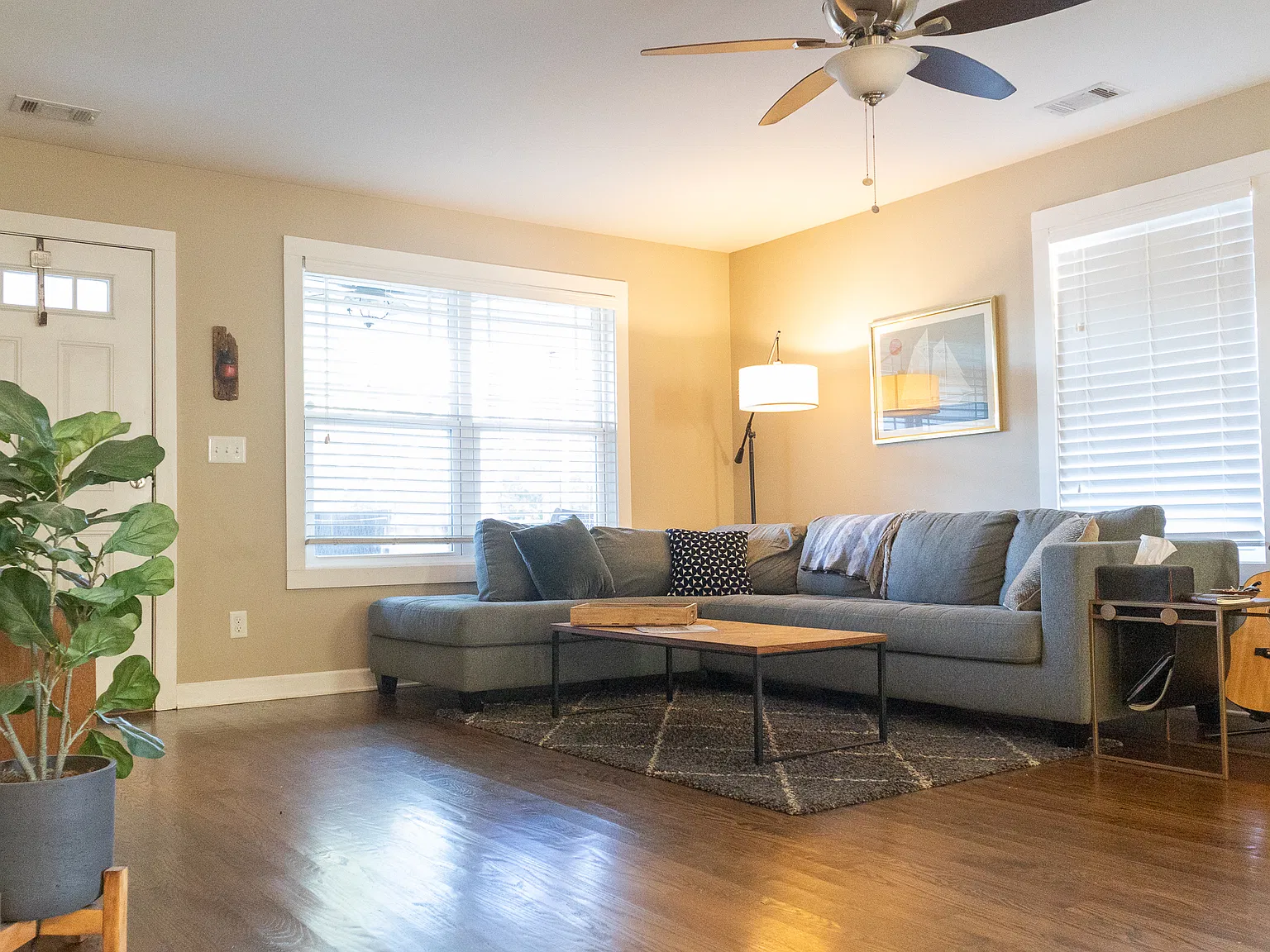 203 Paris View Dr — Photo 2