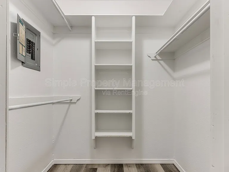 704 Pepperdine Ave — Photo 17