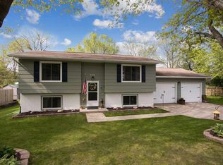 3414 Willow Dr NE, North Liberty, IA 52317
