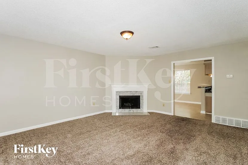 3 bed, 2.5 bath, 1735 sqft, $1,880 — Photo 3