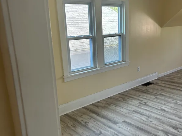 555 Lasalle Ave, Buffalo, NY 14215