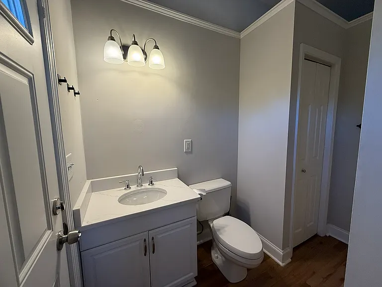 8006 Hemby Wood Dr — Photo 31