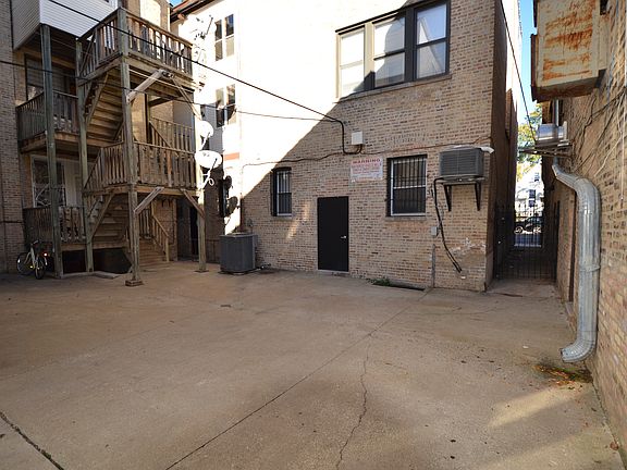 2nd image of 4546 N Western Ave #4546PKG-1/2