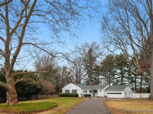 14 Crooked Trail Road, Norwalk, CT 06853