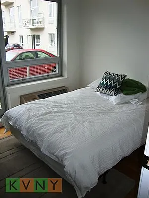 Rented by KVNY Soho | media 2