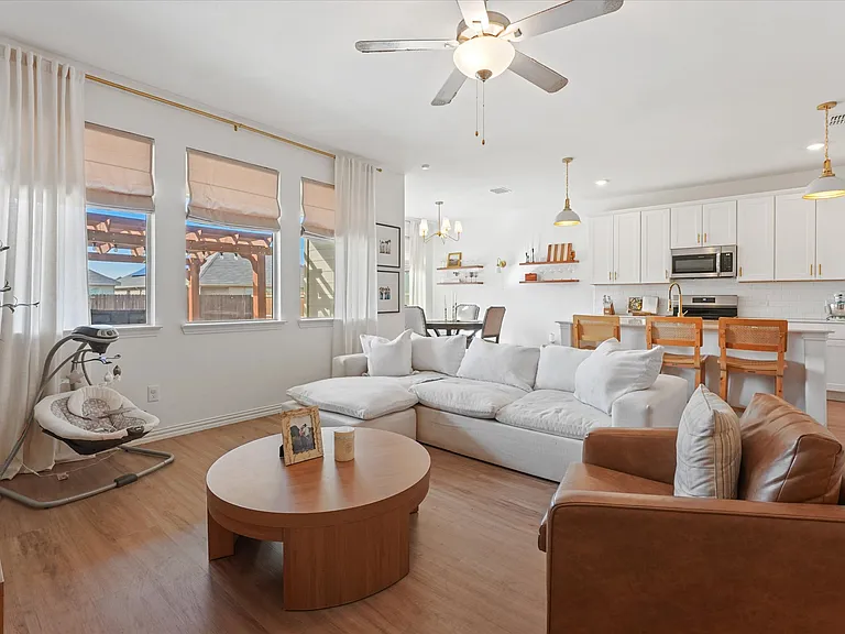 5028 Waterway Dr — Photo 10