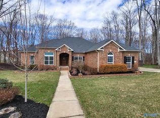 14 Natures Loop Rd SE, Huntsville, AL 35803