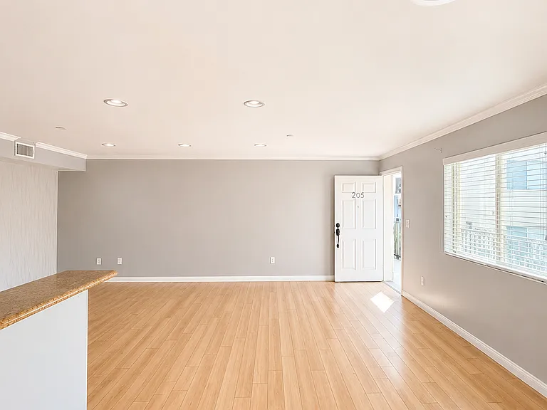 13623 Sherman Way #205 — Photo 17