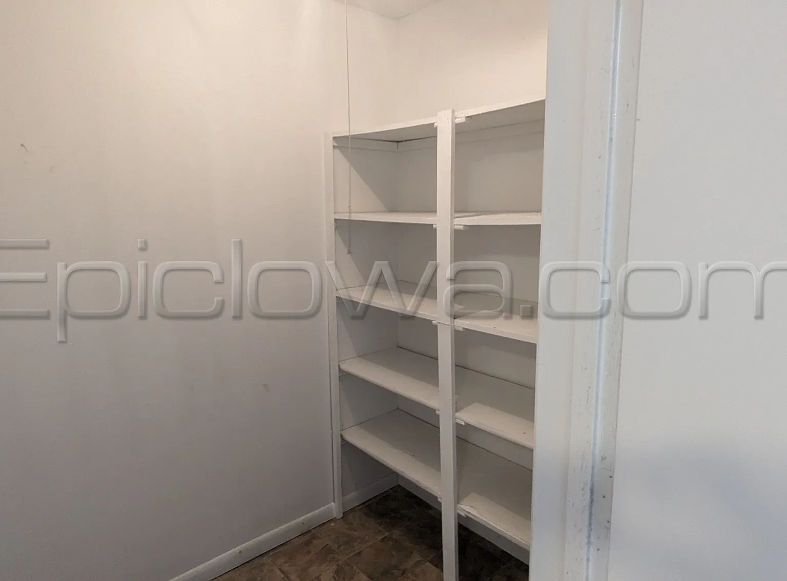 4009 Westover Rd SE - 3 — Photo 2