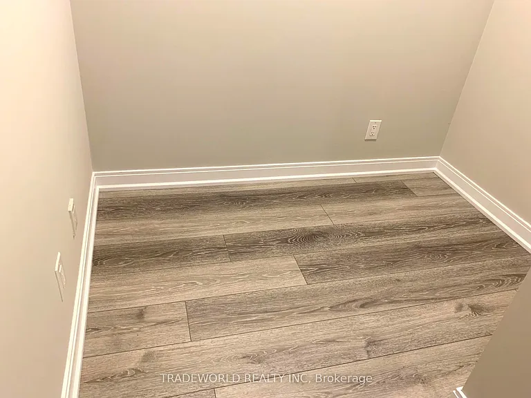 88 Broadway Ave #306 — Photo 11