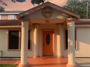 910 Coronado St, Houston, TX 77009