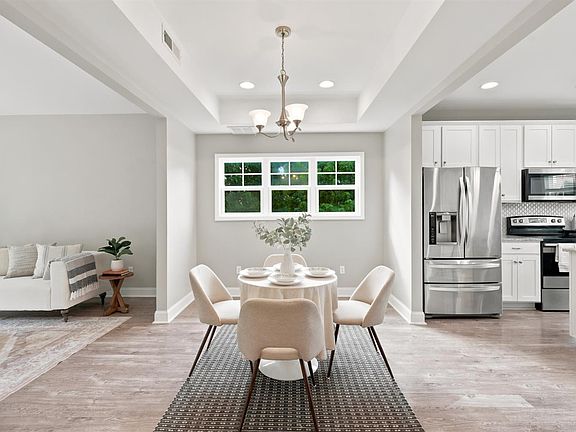 2nd image of 1232 Commonwealth Cir