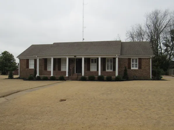 803 Irene Cv, Covington, TN 38019