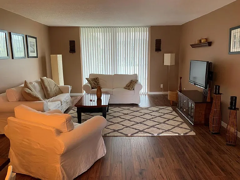 2820 Tennis Club Dr — Photo 10