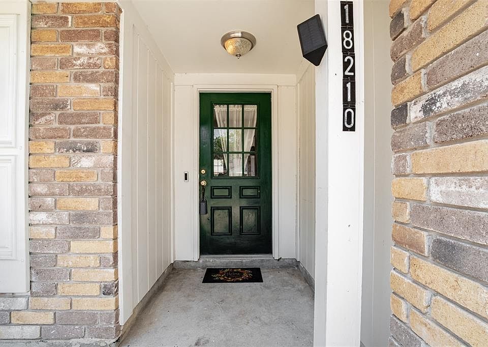 1st image of 18210 Holly Bend Dr