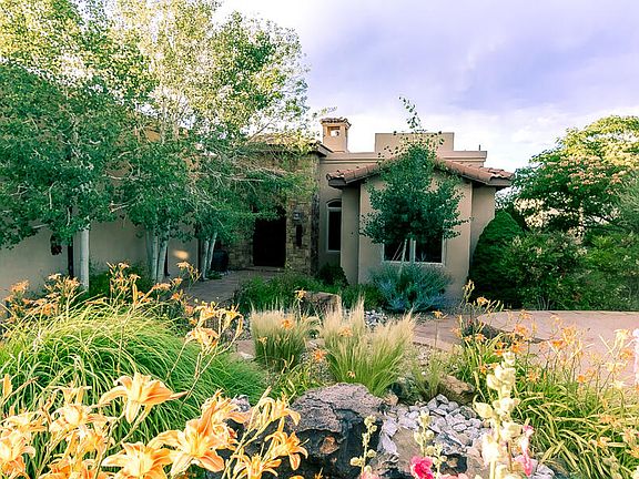 5th image of 7909 Mauna Loa Dr NW