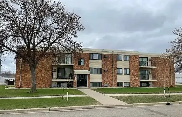 Red Gate Apartments I