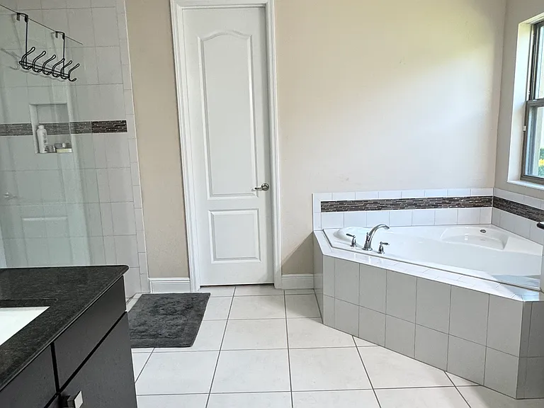 512 Cinder Point — Photo 23