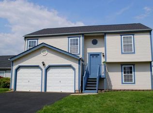 1851 Westbrook Village Dr, Columbus, OH 43228