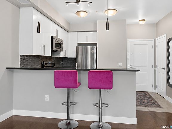 3rd image of 2255 ANGUS Street #202