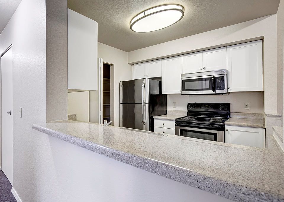 1st image of 12303 Harbour Pointe Blvd APT Q204