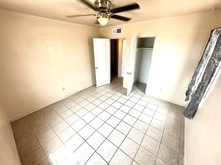 7505 Acapulco Ave — Photo 29