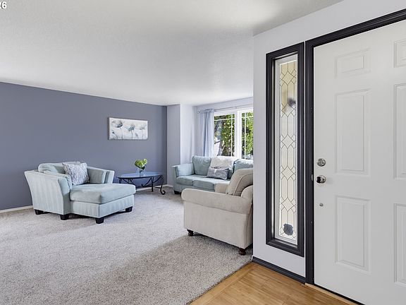 4th image of 307 SE 99th Ct