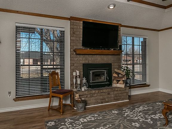 5th image of 6711 Michelle Dr