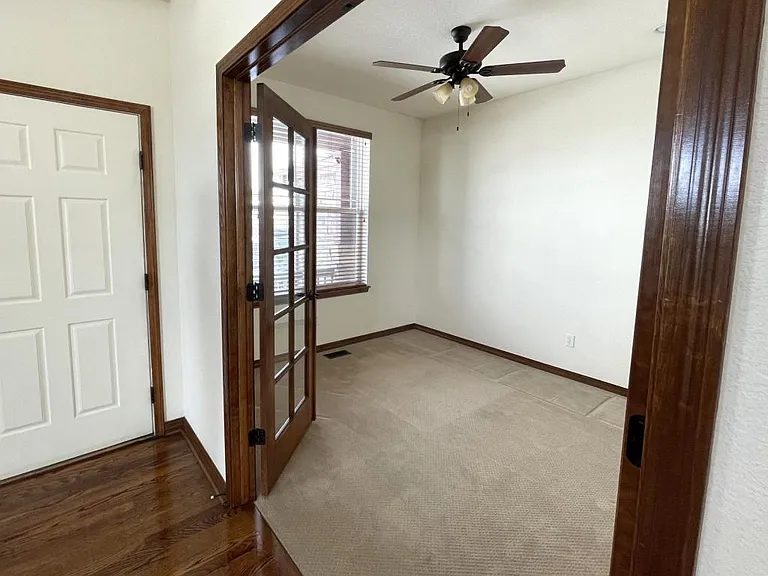 15720 Carob Cir — Photo 10