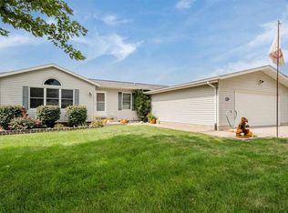 111 Kleopfer Ave, Riverside, IA 52327