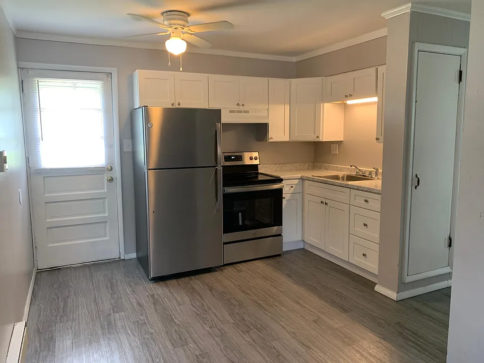 6637 Manila Rd #2
