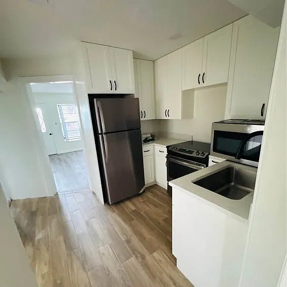 3 bed, 1200 sqft, $2,600 — Photo 4