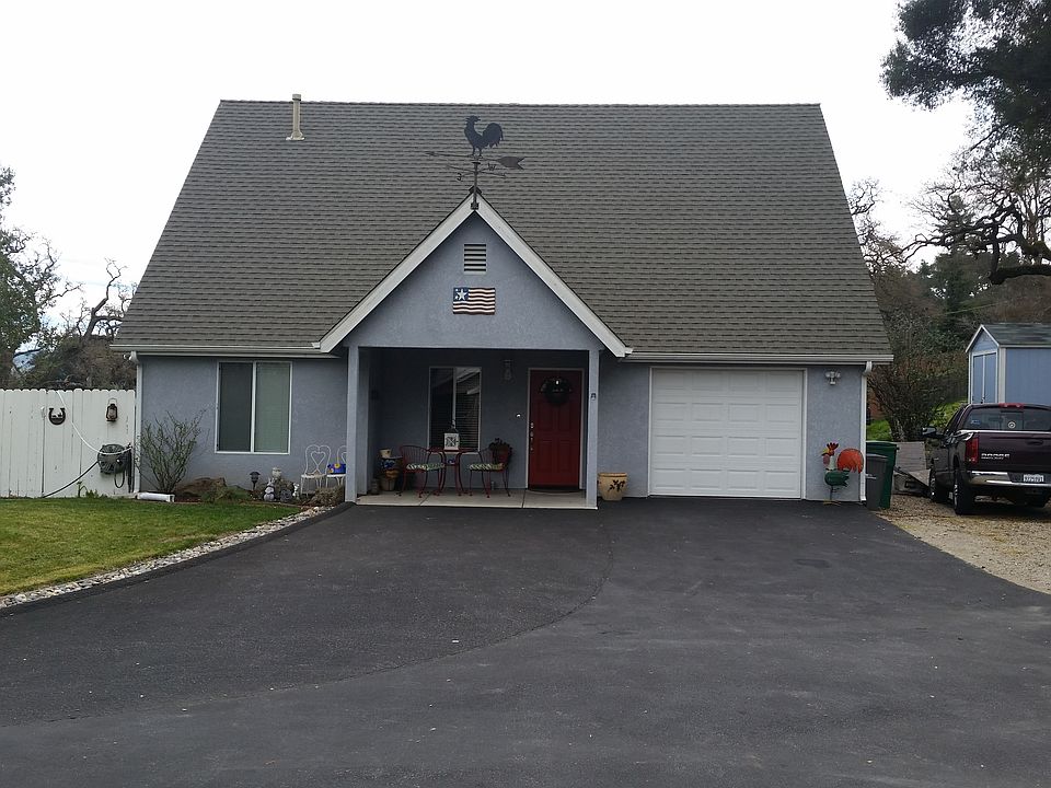 Cottage look, clean neat home
