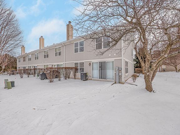 3rd image of 3309 Cool Springs Ct