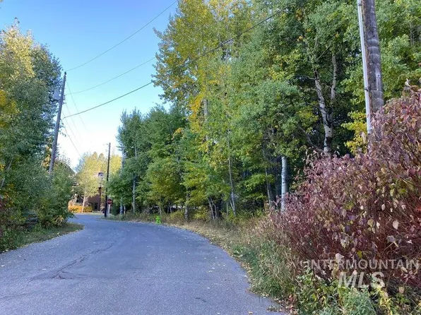 110 Bordeaux St, Ketchum, ID 83340