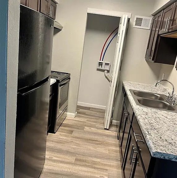 Beacon Point Apartments — Photo 18