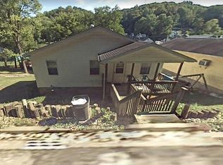 954 27th St, Huntington, WV 25705