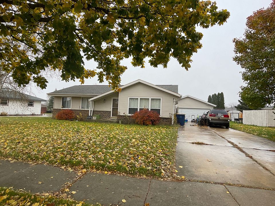 1st image of 10020 S Austin St