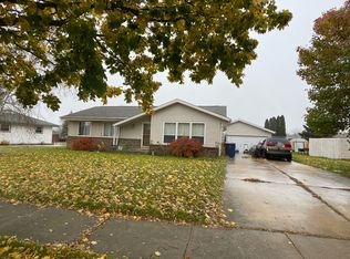 10020 S Austin St, Oak Creek, WI 53154