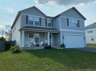 537 Prairie Point Dr, Poplar Grove, IL 61065