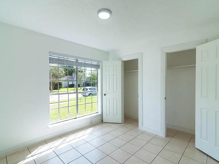 8602 Rockmont Ct — Photo 9