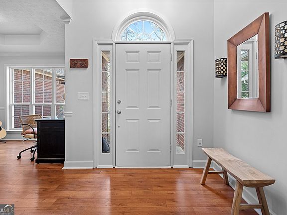5th image of 3051 Lakeview Pkwy