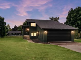 20716 E Gilbert Rd, Otis Orchards, WA 99027