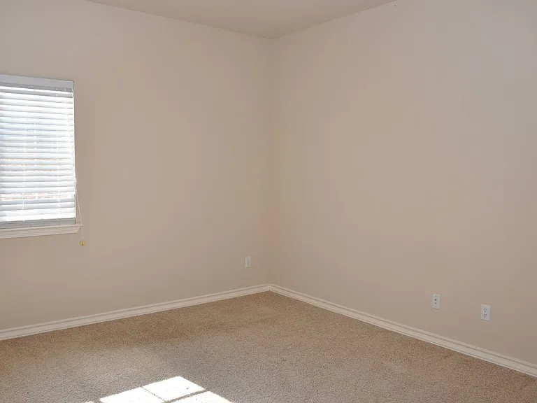 16616 Dalmahoy Dr — Photo 23