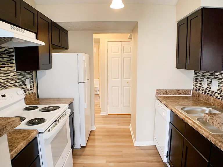 The Vinings Apartments — Photo 24