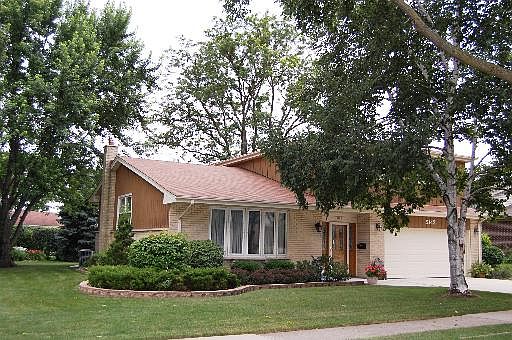 1st image of 2143 E Peachtree Ln